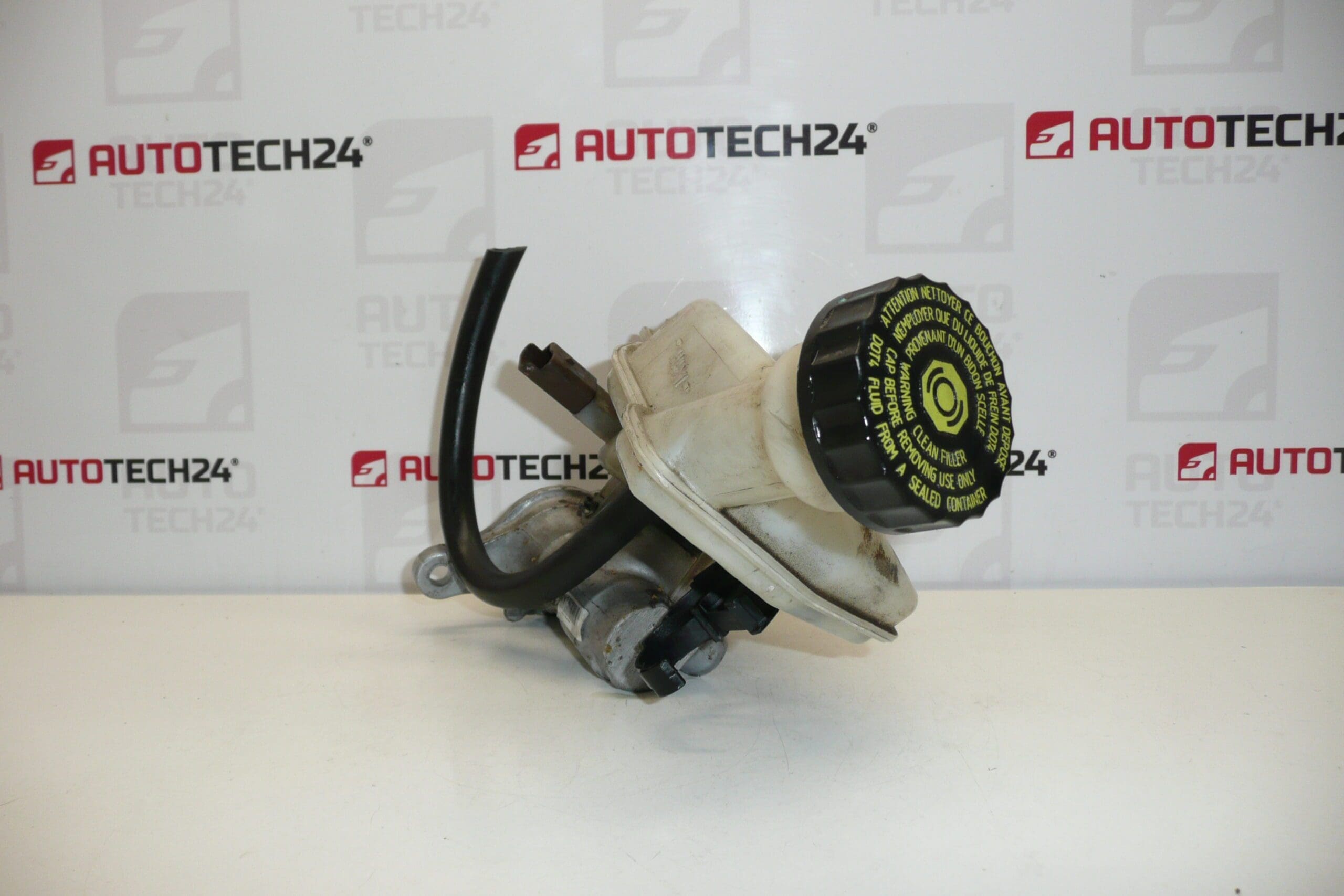 Master brake cylinder ATE Citroën Peugeot 010847 4601R6 463592 - Image 2
