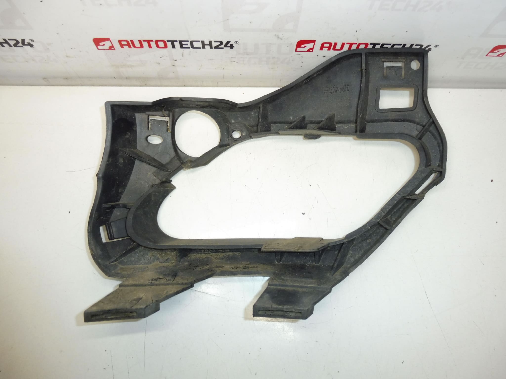 Citroën C4 Coupe right rear fog light frame 7414KE - Image 2