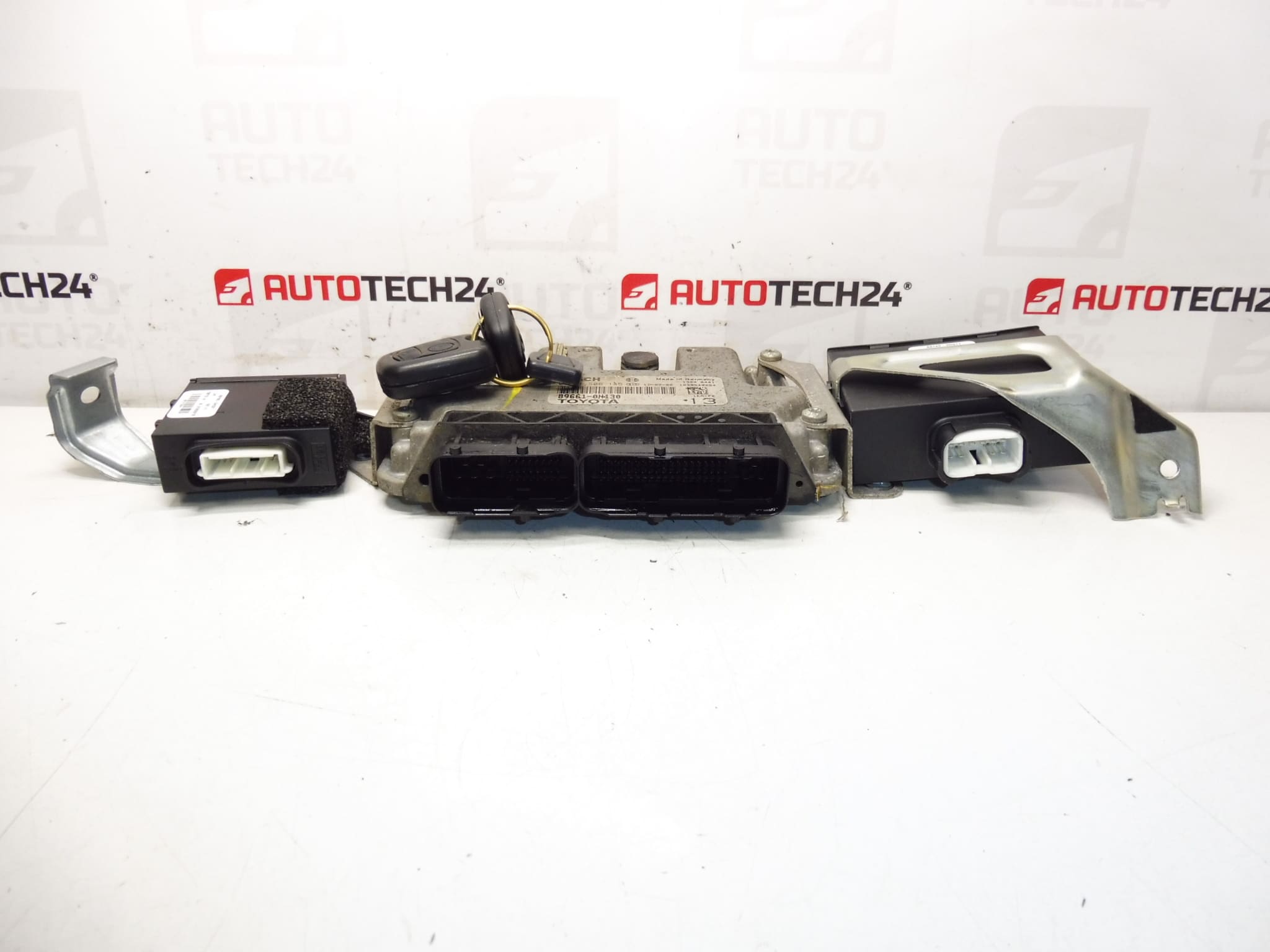 Immo + Remote Citroën C1 Peugeot 107 0261S06145 6545PR 6545PN