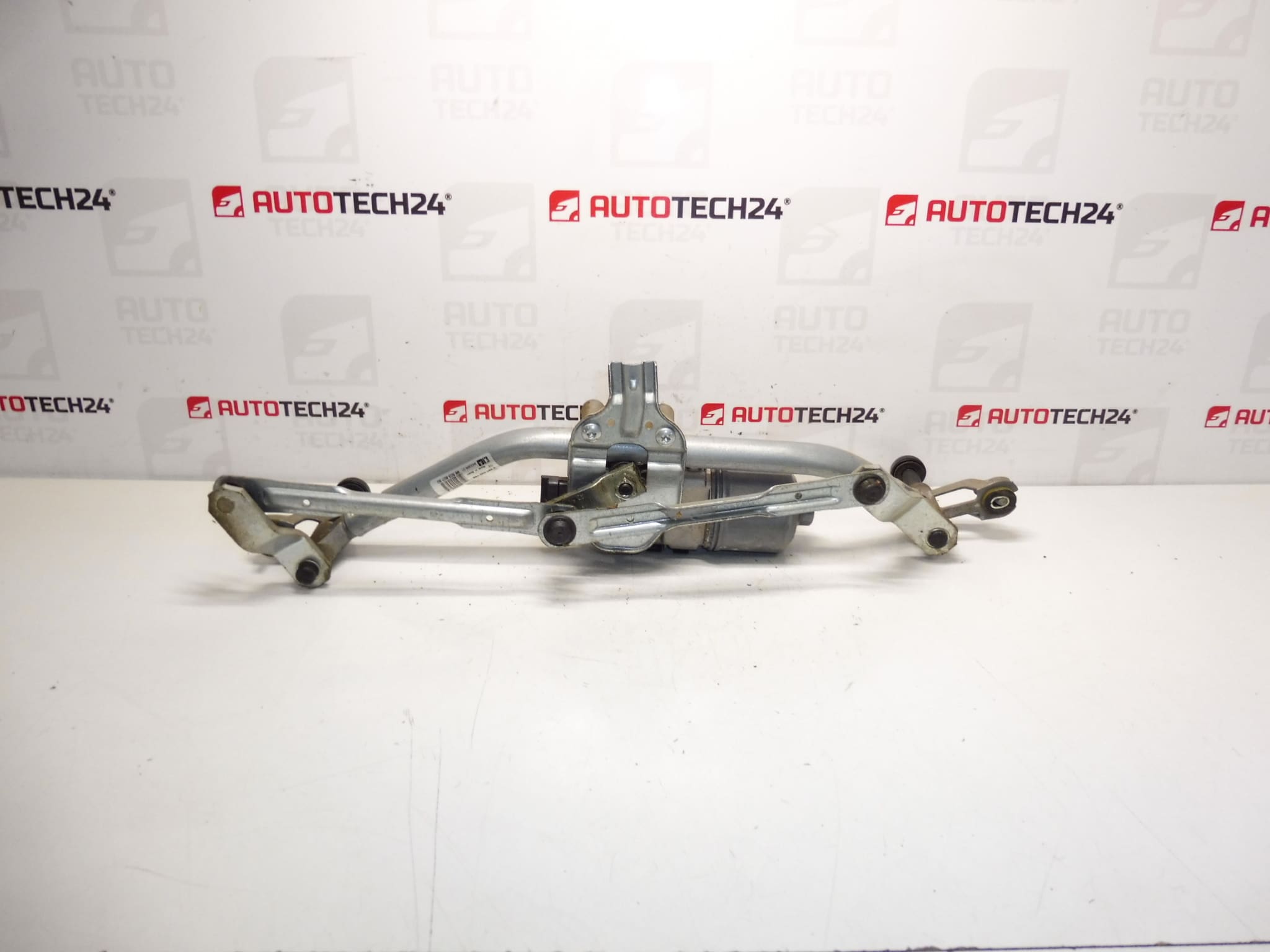 Peugeot 207 front wiper motor 9650380780 3397020769 6405CH