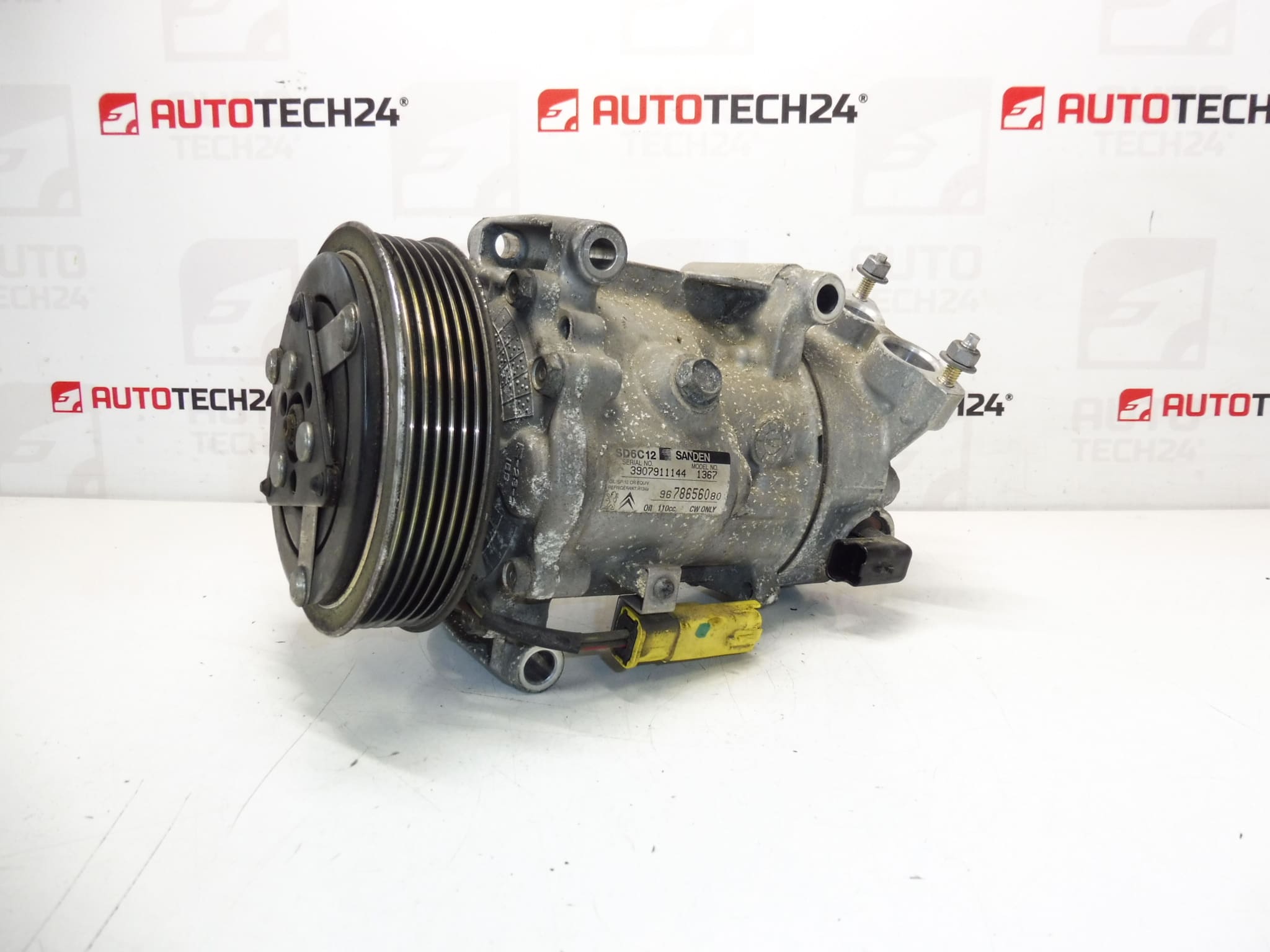 Air conditioner compressor Sanden SD6C12 1367 Citroën Peugeot 9678656080
