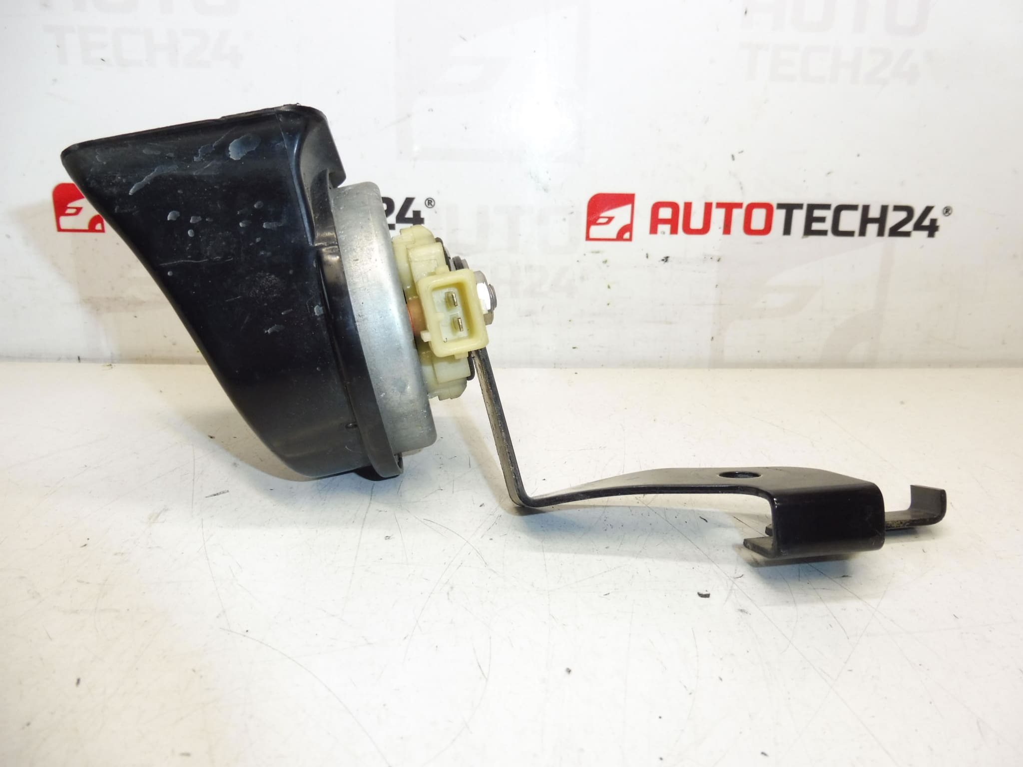 Horn horn with holder Peugeot 308 T7 9677556380 - Image 2