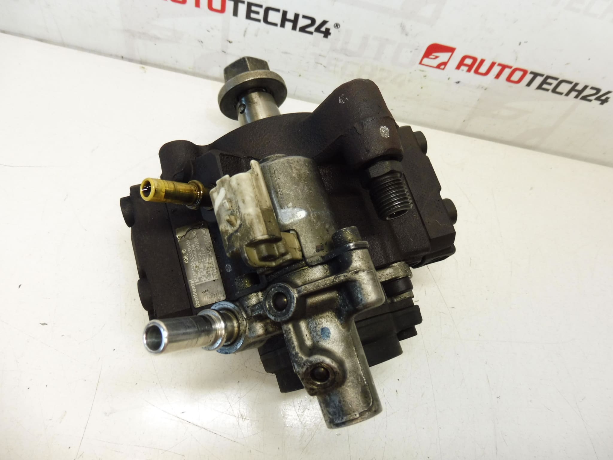 Injection pump 1.6 HDI Continental 5WS40894 9672605380 - Image 2