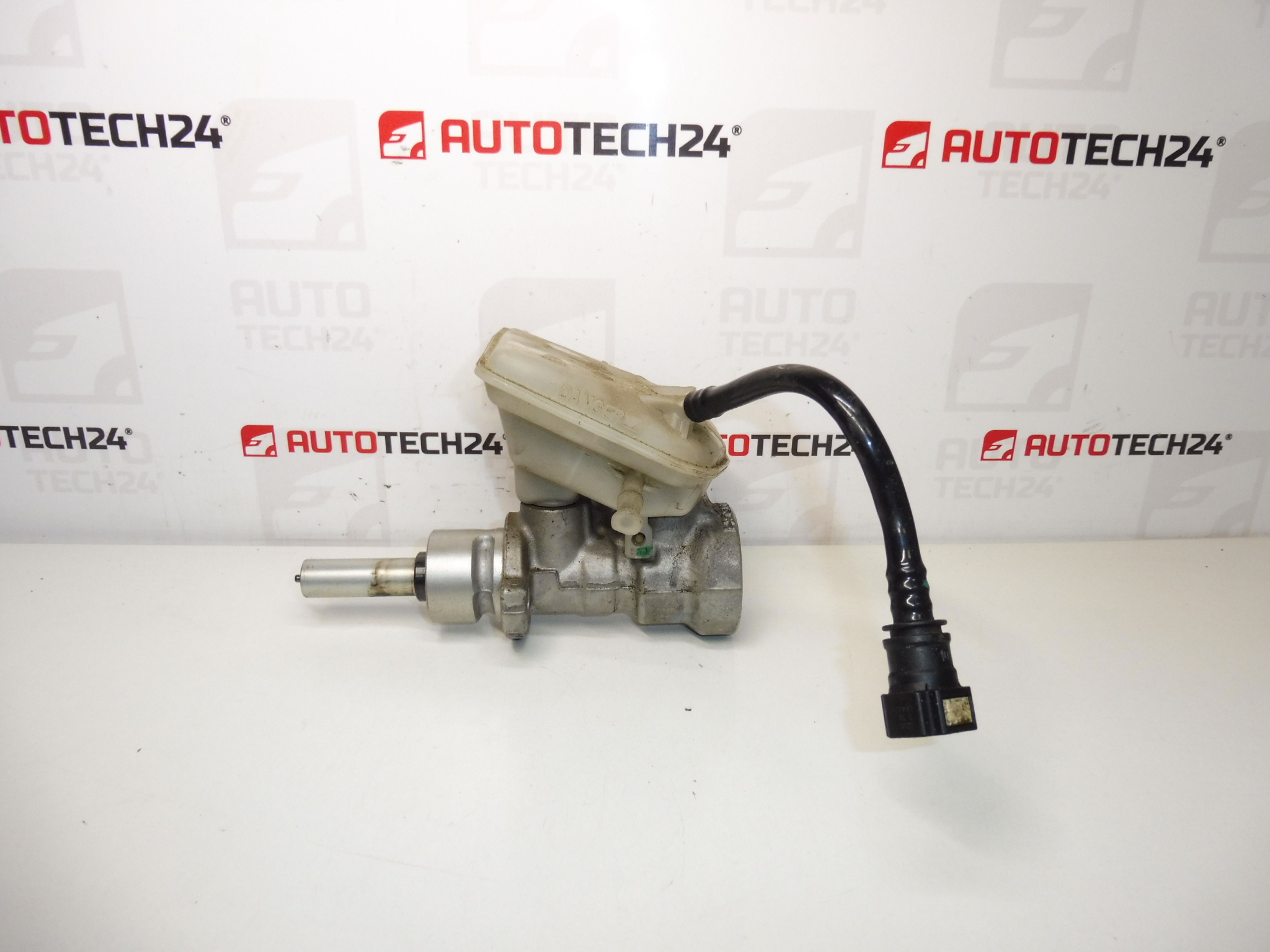 BOSCH Master Brake Cylinder Citroën Peugeot 0204123596 22472579 4601L2