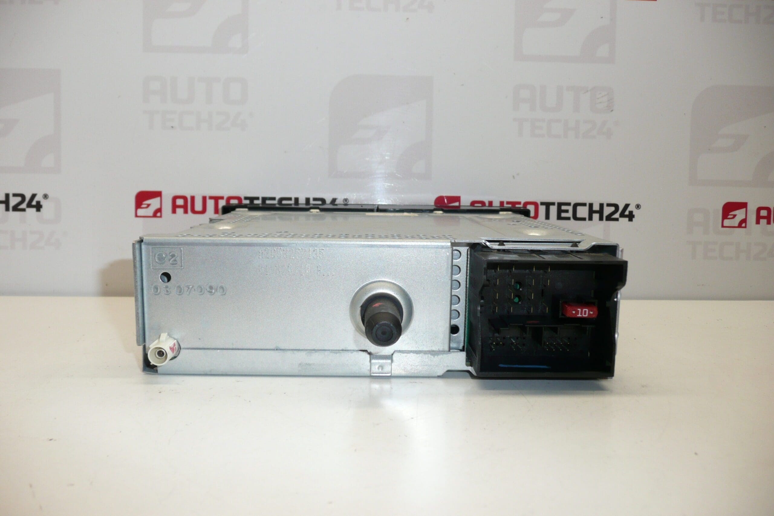 CD car radio Continental RD4N1M-03 Citroën Peugeot 96750215XT - Image 2