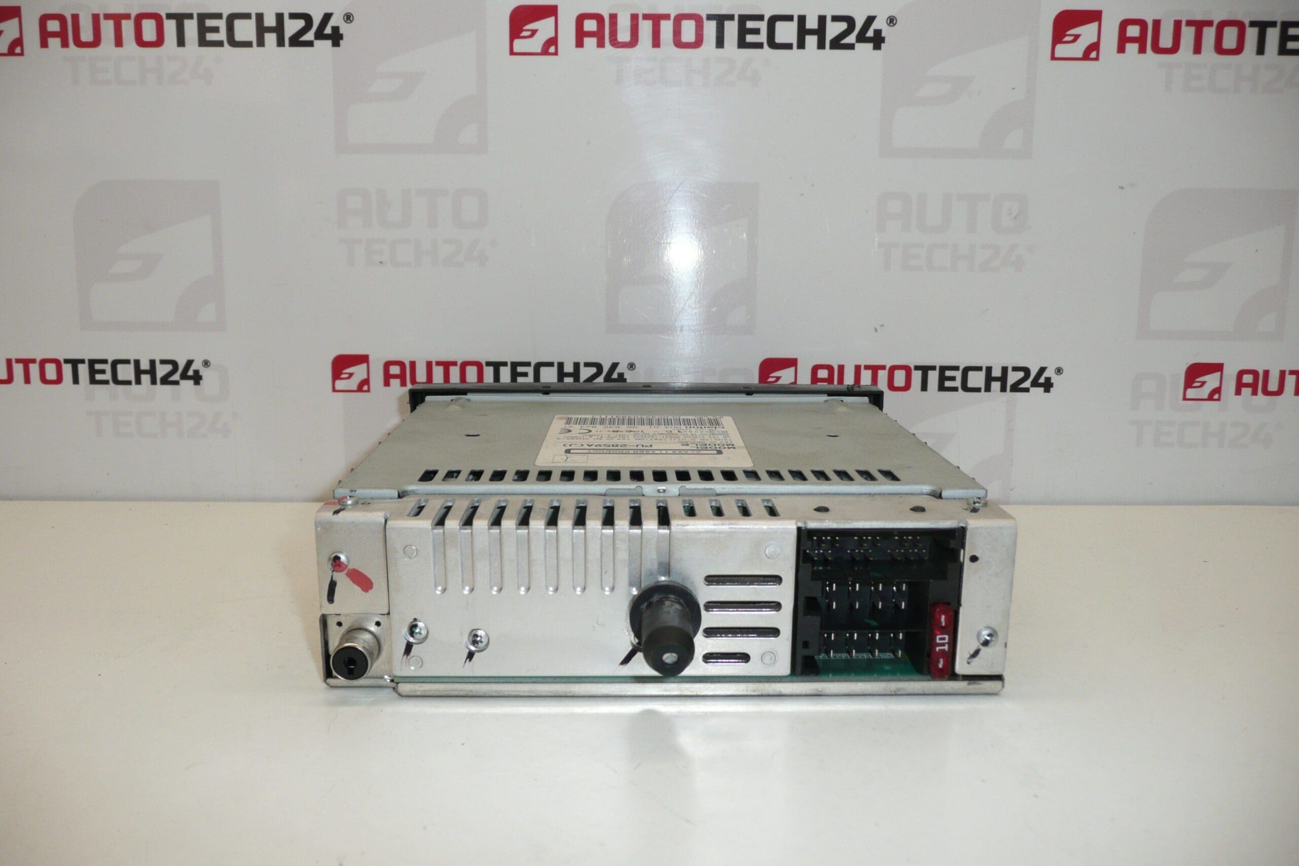 Car Radio CLARION Citroën Peugeot 96635824XT - Image 2