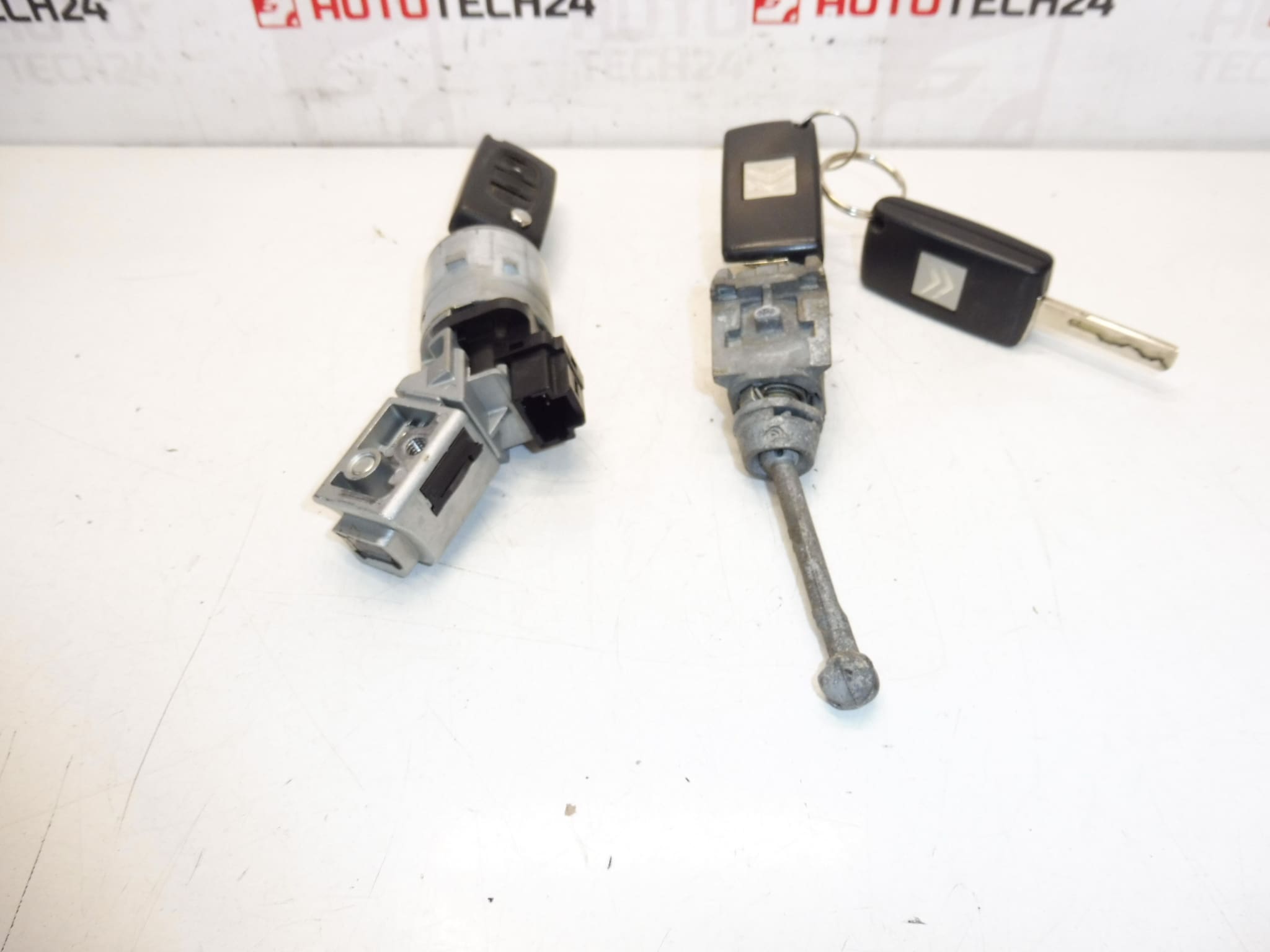 Set of locks and 3 keys Citroën Peugeot 4162KF 4162KC - Image 2
