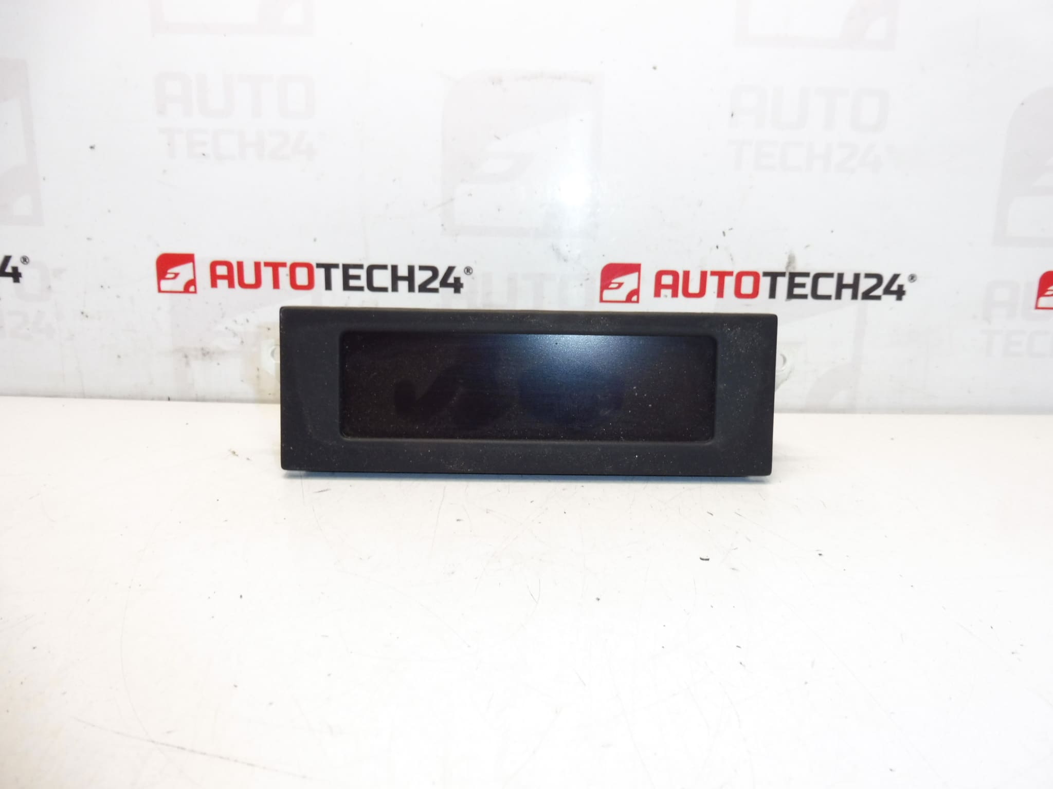 Computer radio display Citroën Peugeot 9800132680 9822637880