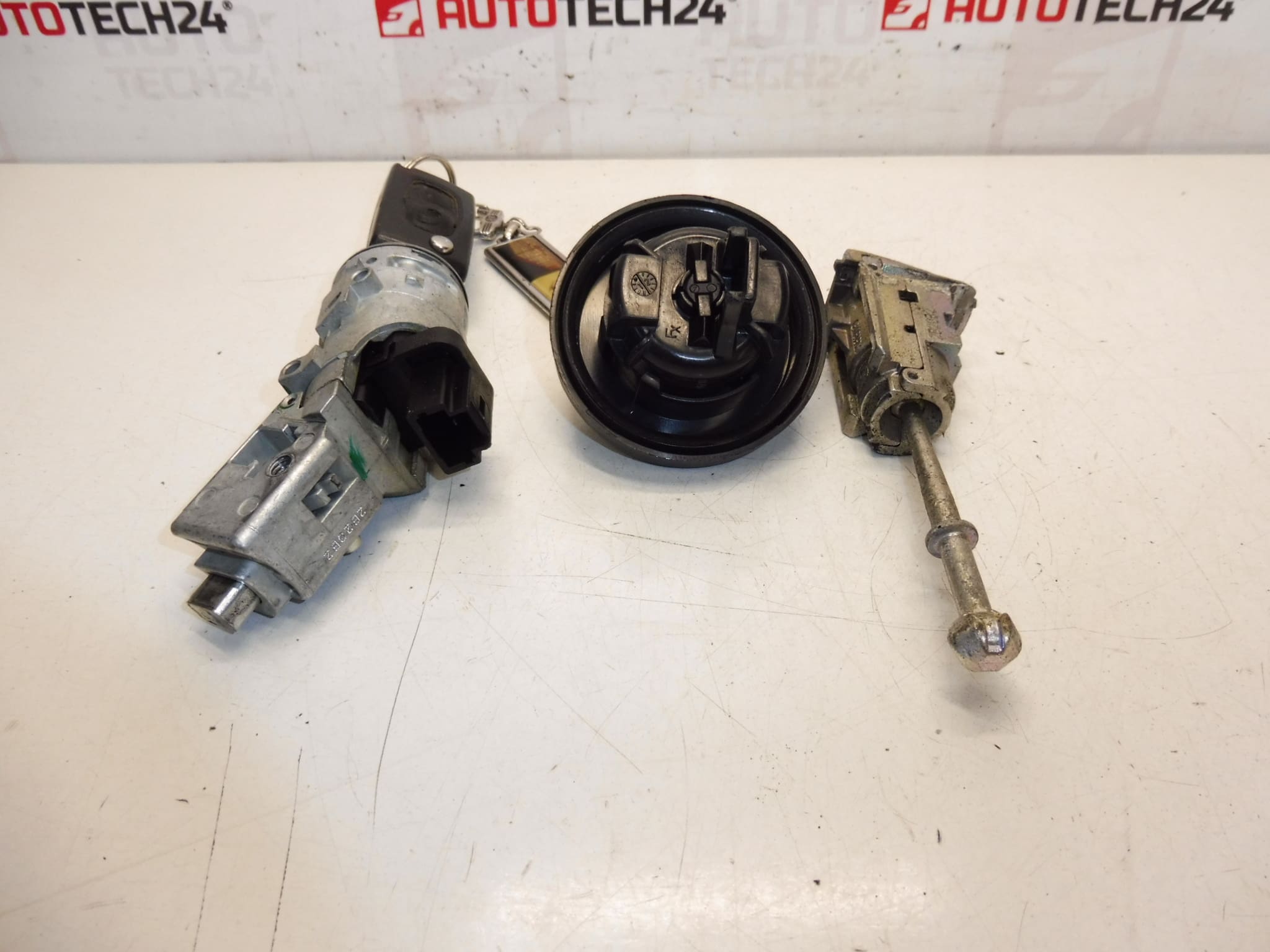 Lock Set for Citroën C3 II (A51) 4162VH 4162PT - Image 2