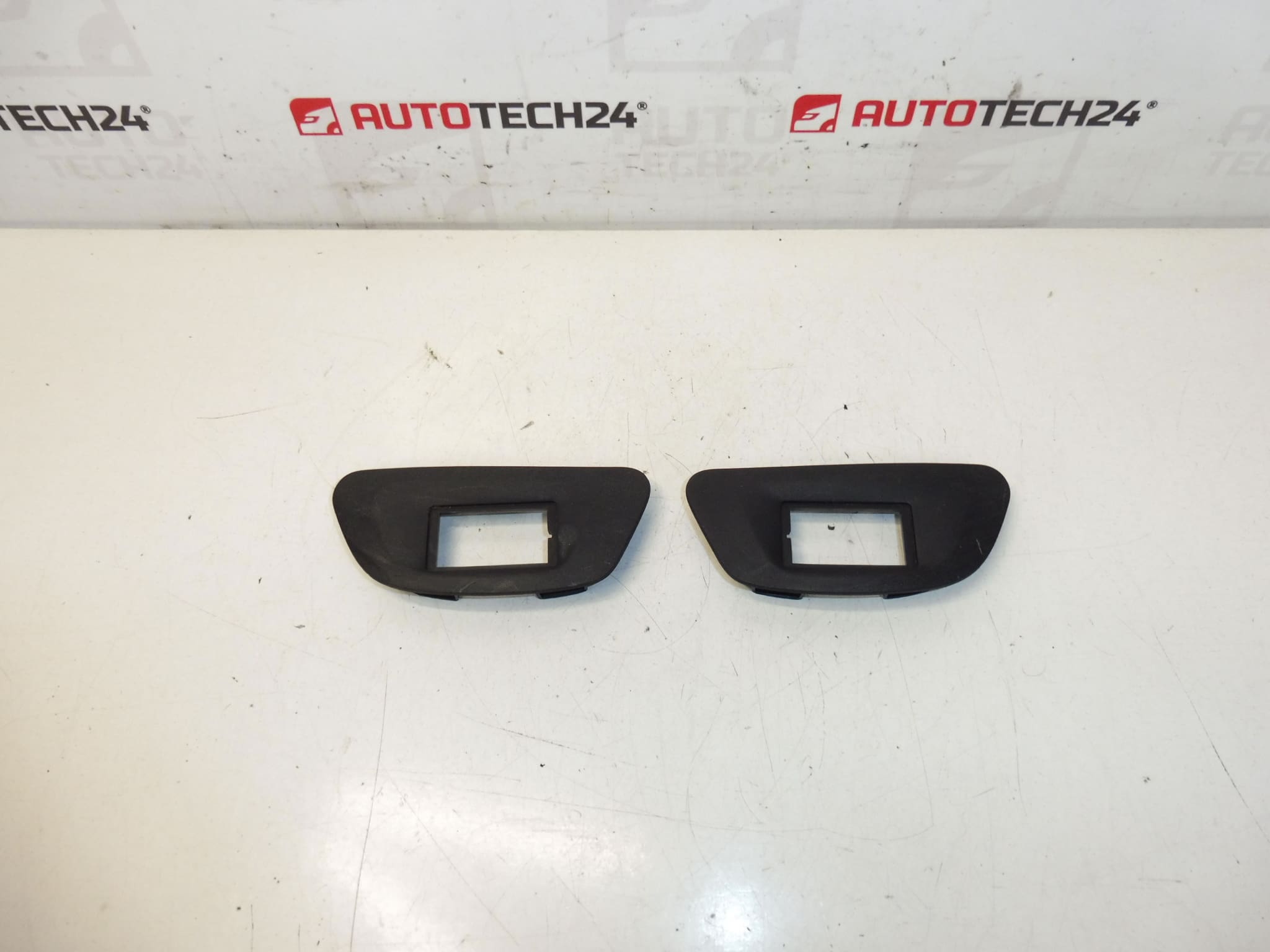 Seat cover Peugeot 407 8914CG 8914CV