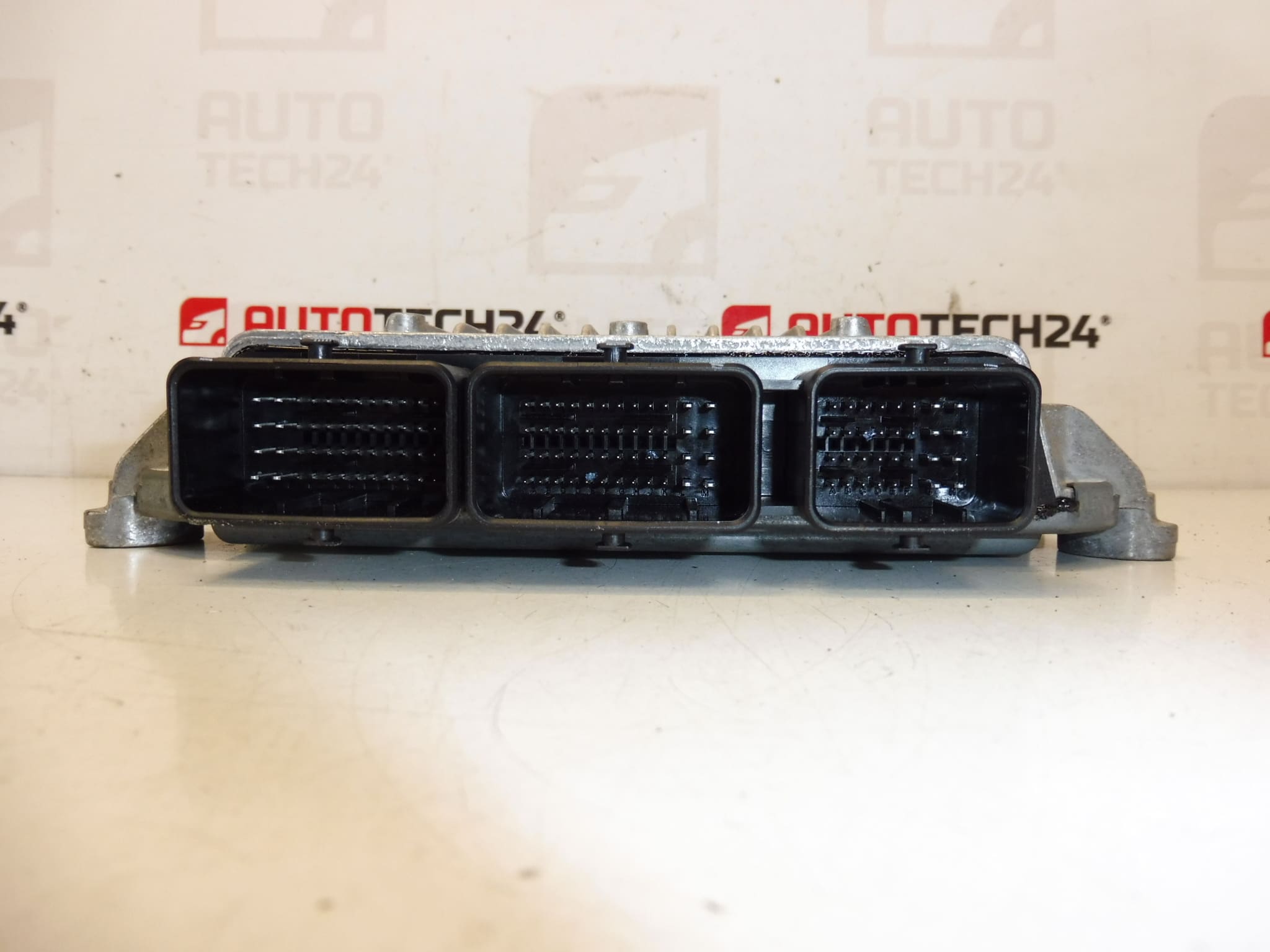 Engine Control Unit (ECU) Siemens SID 803A 9655534080 5WS40264D-T - Image 2