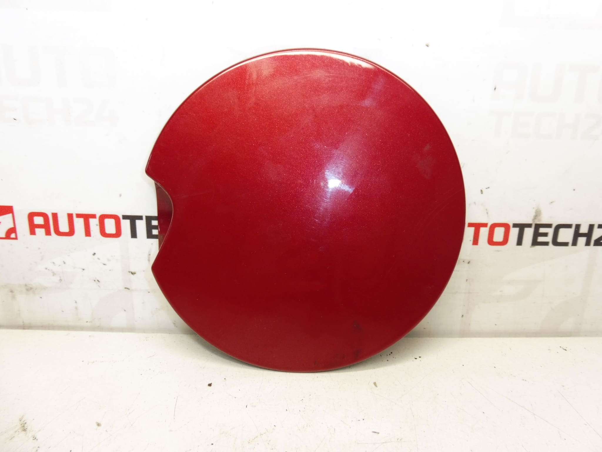 Tank cap cover EPYD Peugeot 3008 9682803080 1517G9