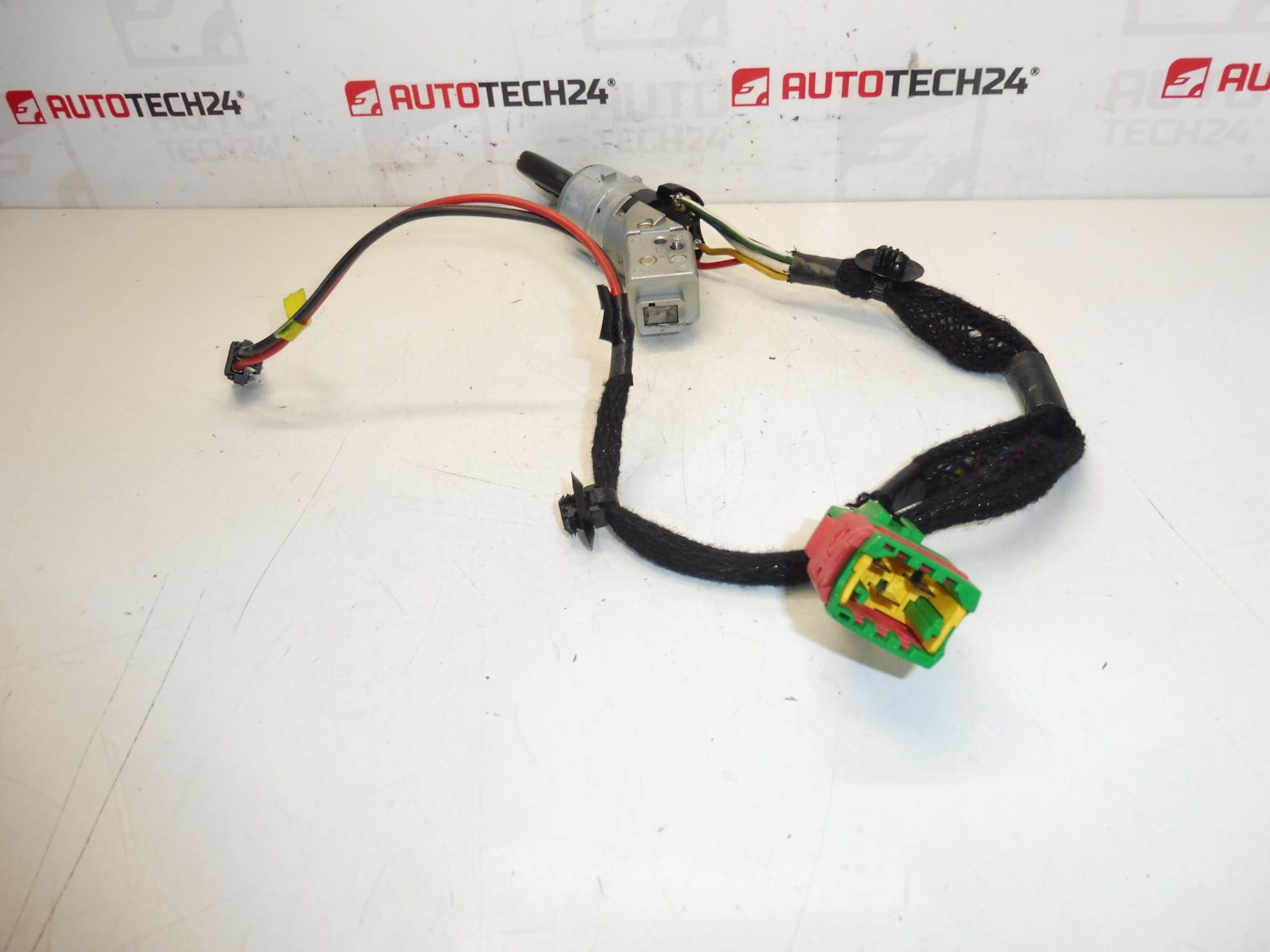 Switch box 1 key Peugeot 307 4162AS - Image 2