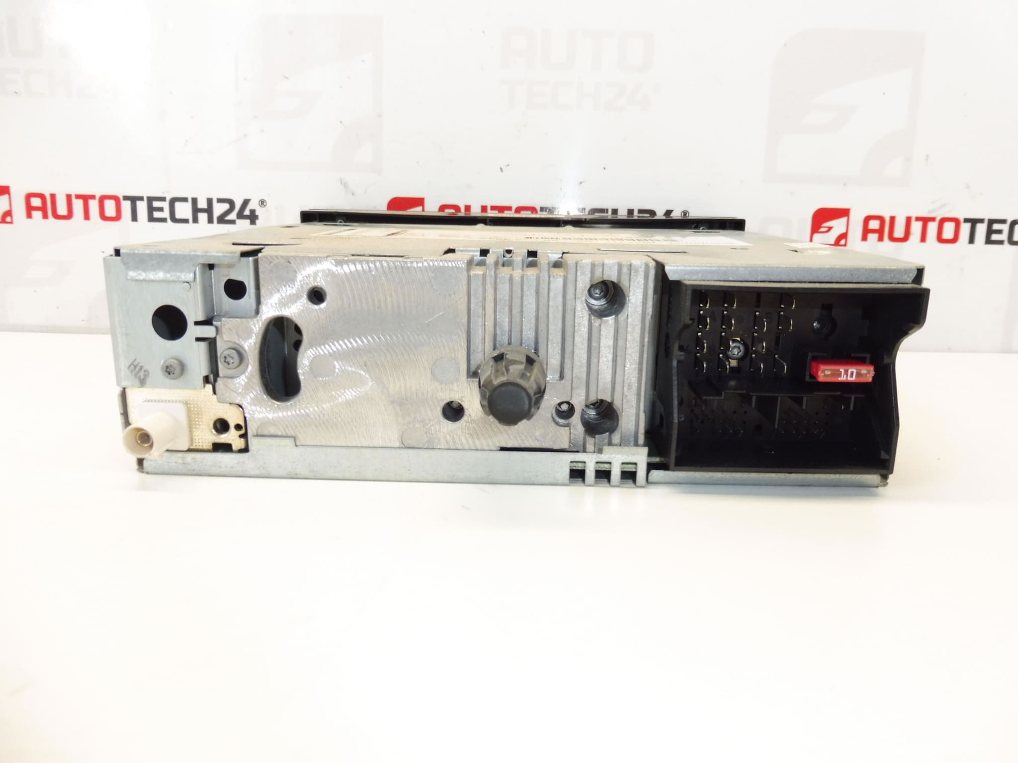 Blaupunkt RD4 N1 CD Car Radio - Citroën Peugeot 9660646477