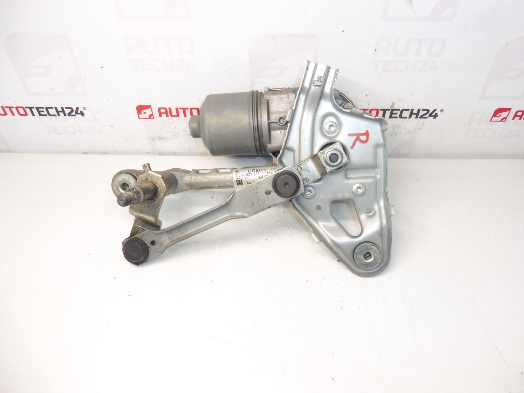 Right Front Wiper Motor Peugeot 3008 5008 9671062380 6405PX 6405PA