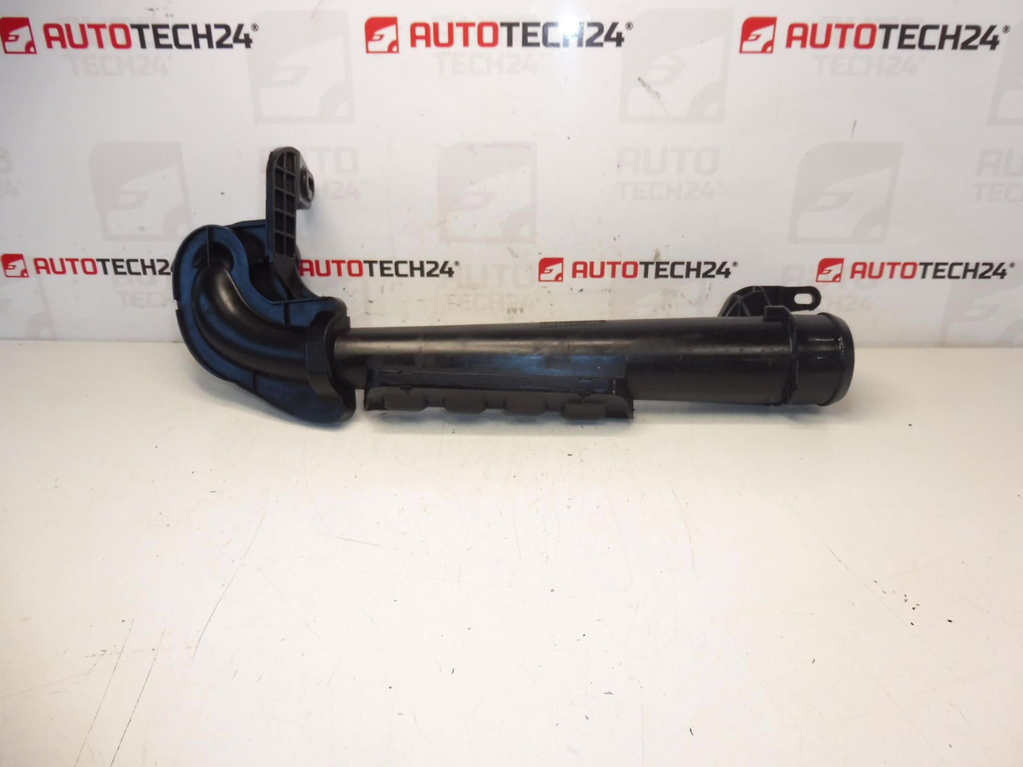 Intake pipe Citroën Peugeot 2.0 HDI 9674900880 0382RN