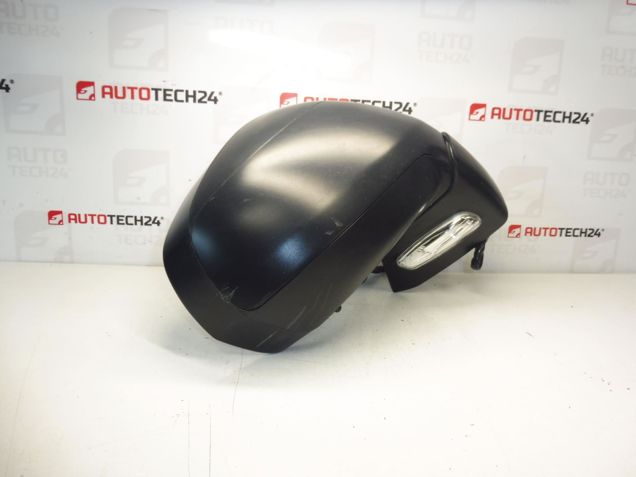 Right mirror EZRC Peugeot 3008 and 5008 8153ZF