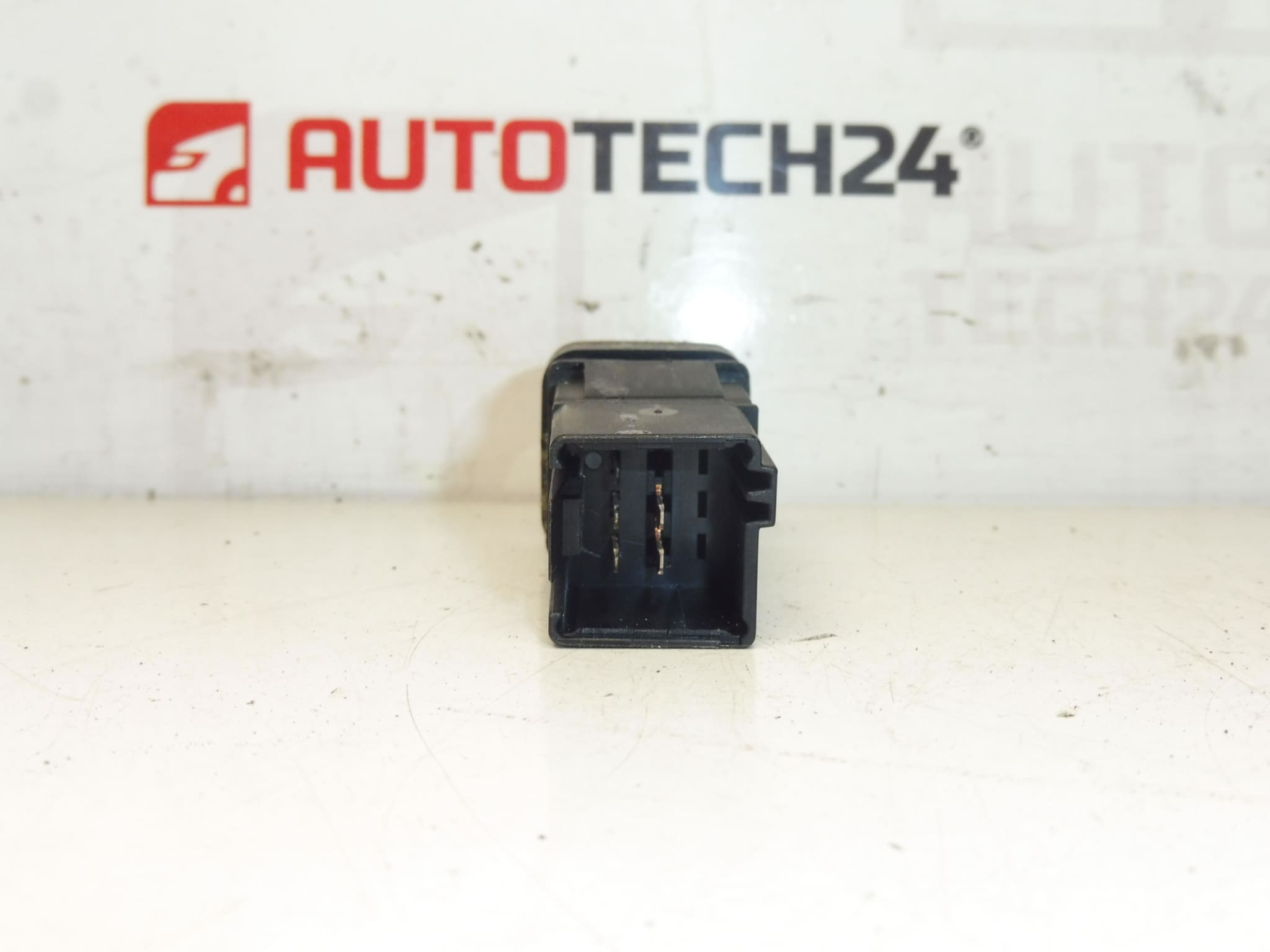 Seat Heater Switch Citroën Peugeot 6552YF - Image 2