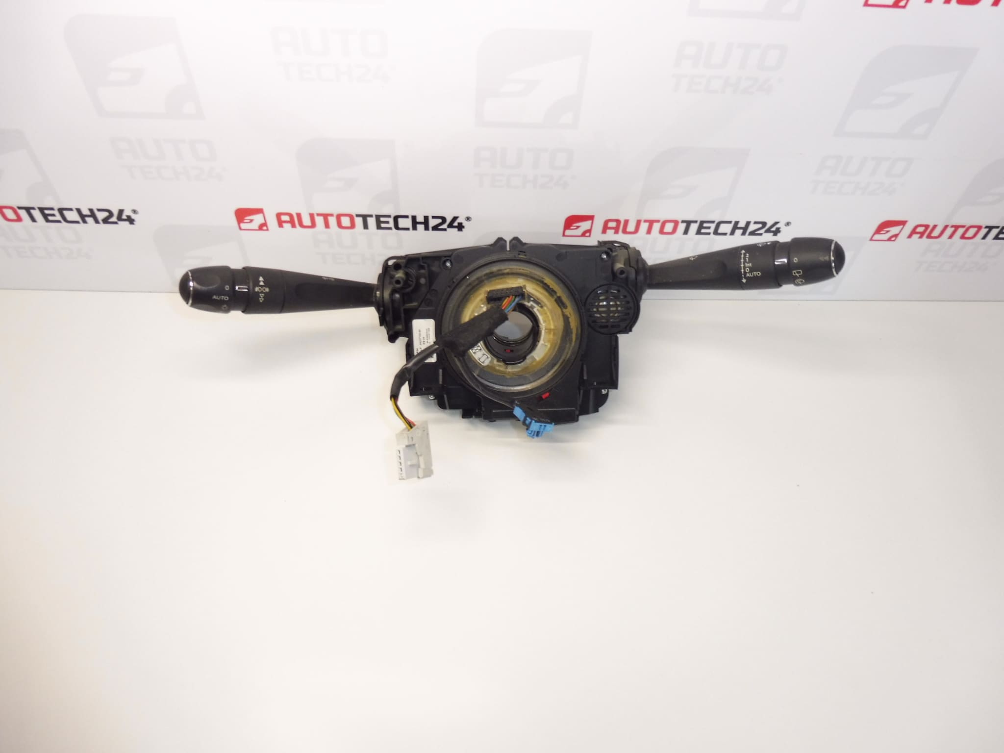 Lever Drivers COM2008P Citroën Peugeot DS 96759252XT 6243C6