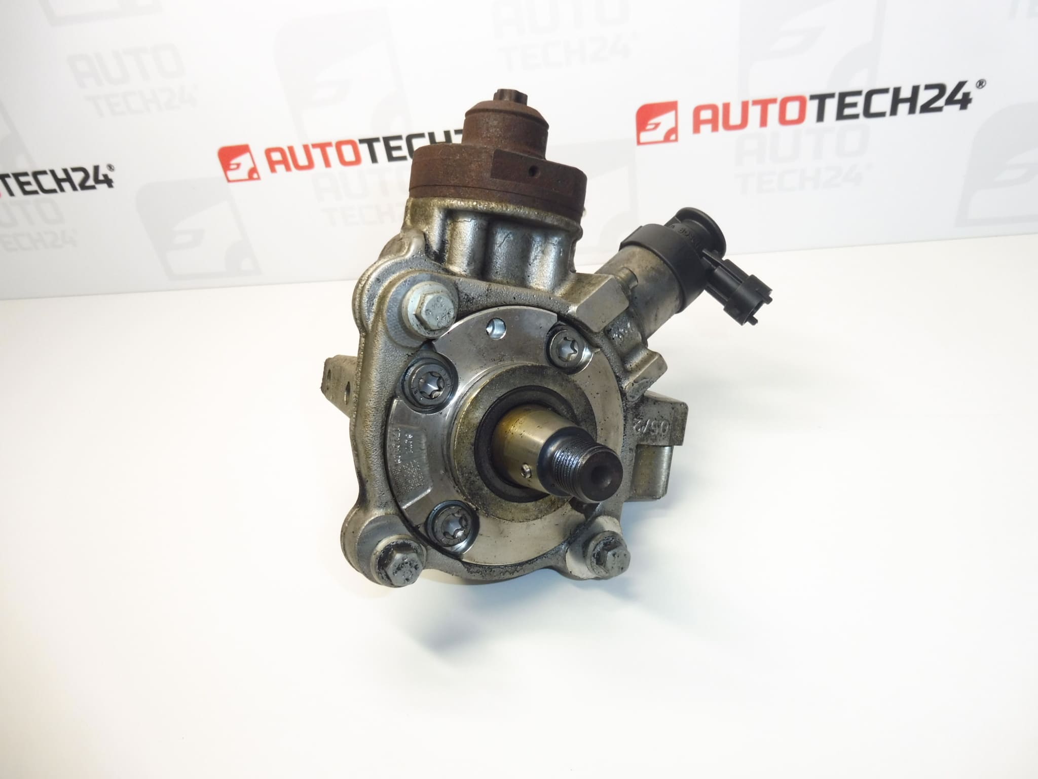 Injection pump 1.6 eHDI Bosch 0445010516 9688499680 1920RF