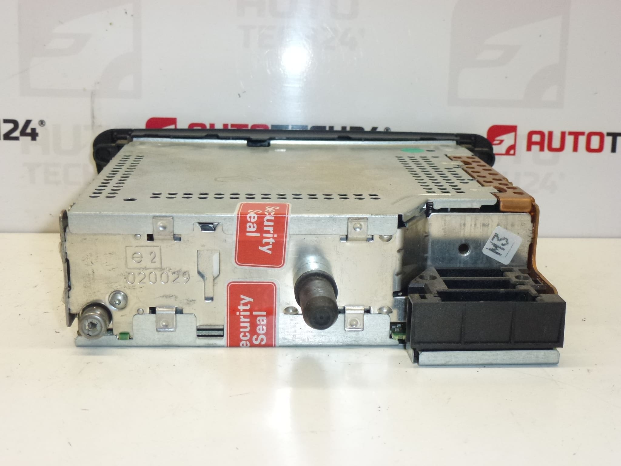 Citroën Xsara Picasso car radio 96475709ZL00 - Image 2