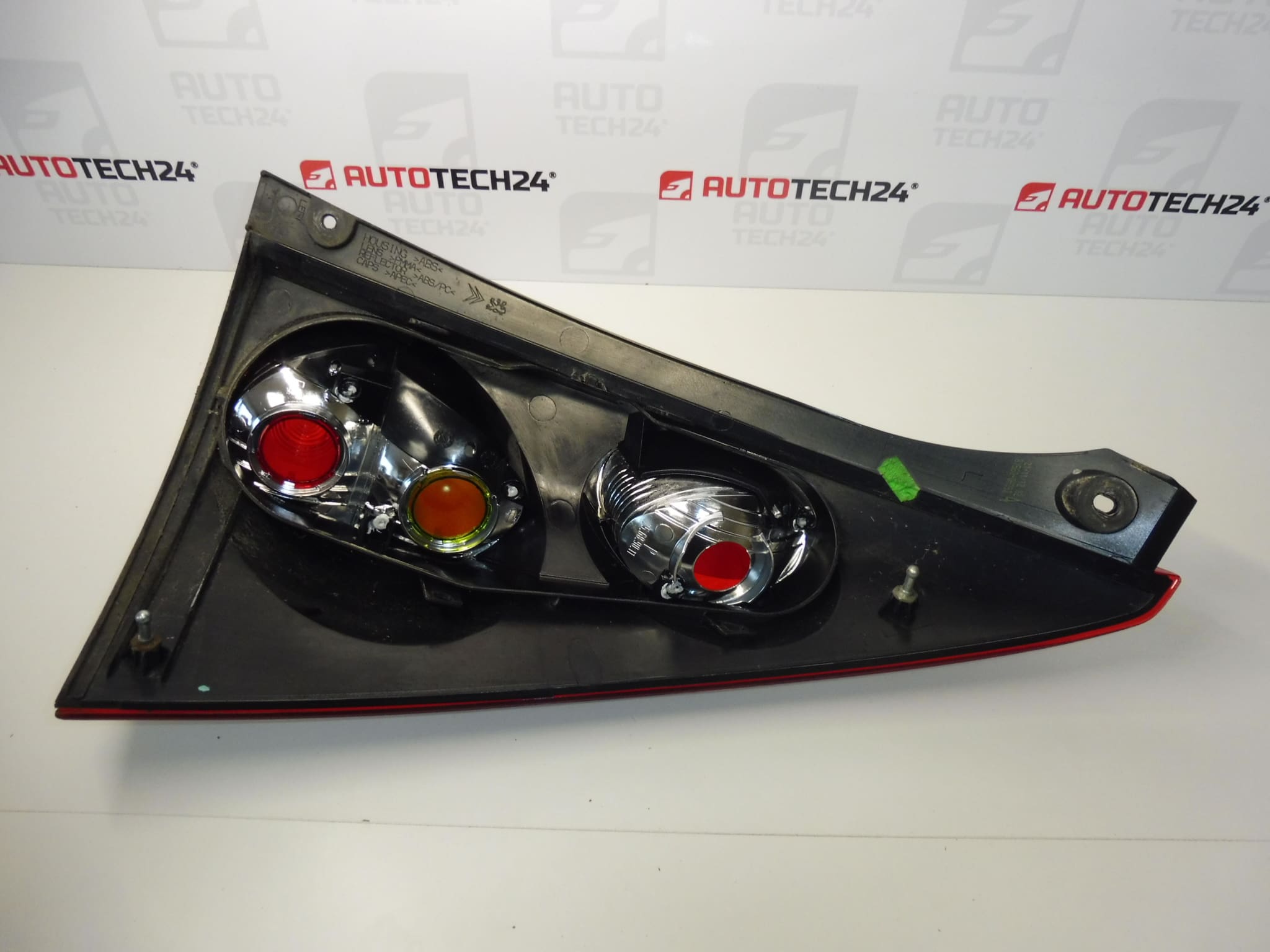 Left Rear Lamp Peugeot 107 2013 81560-0H090 1607990580 - Image 2
