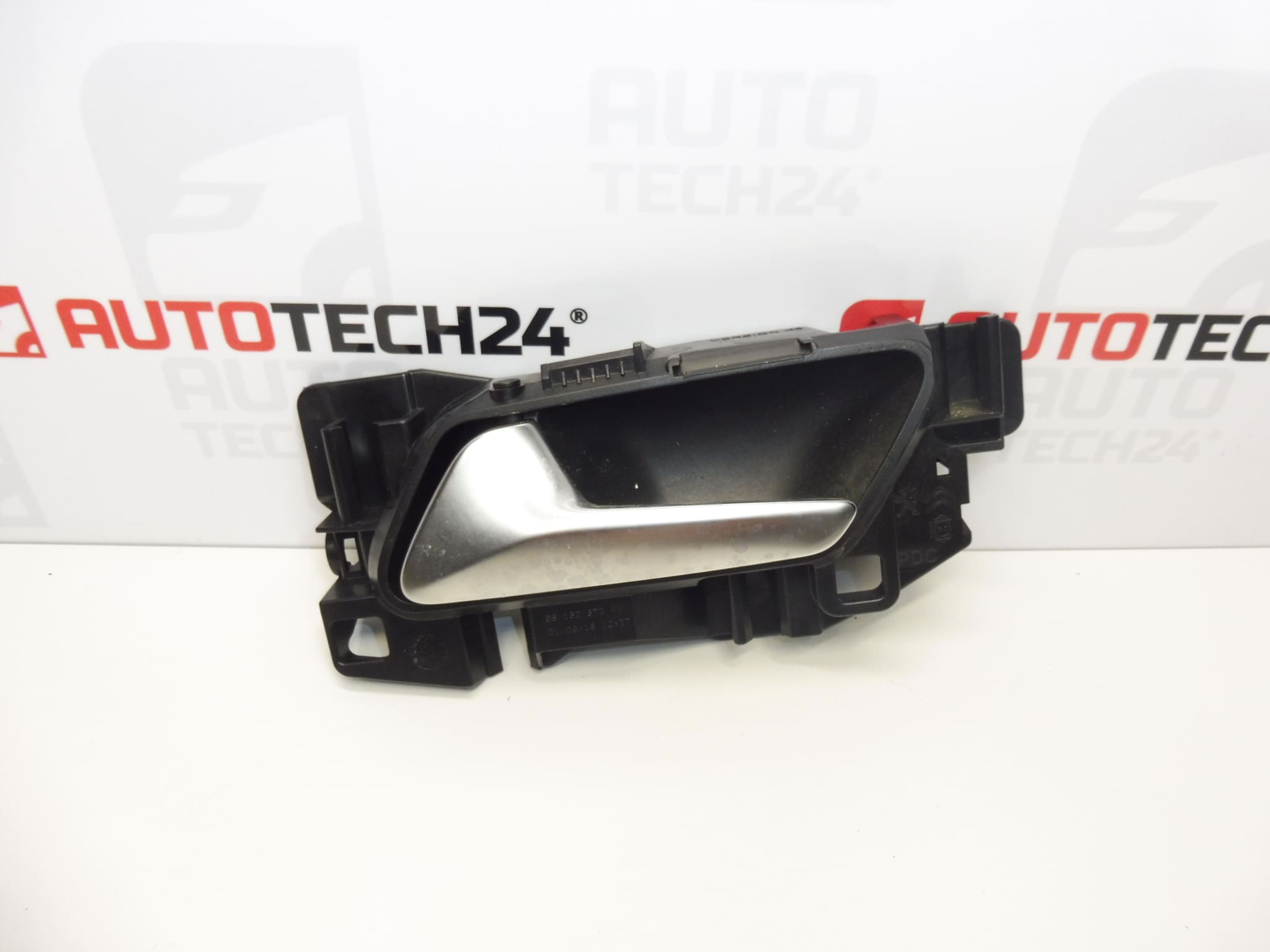 Interior door handle